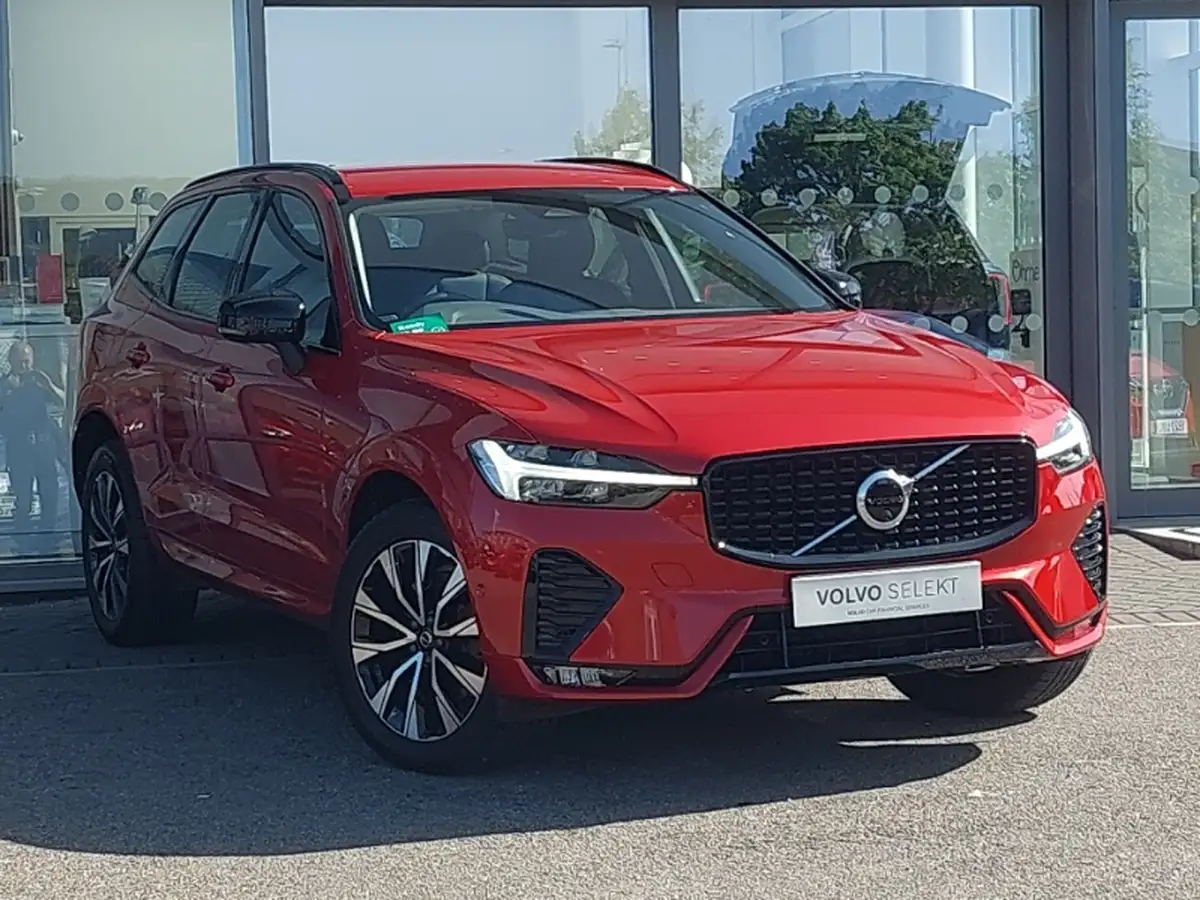 2022-volvo-xc60-20td-b4-plus-big-0