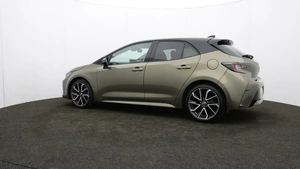 2022-toyota-corolla-18-vvt-i-excel-120bhp-trk-hatchback-big-70