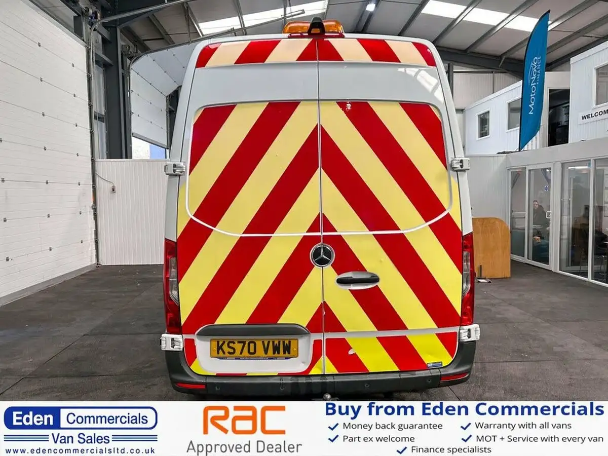2020-mercedes-benz-sprinter-20cdi-315-l1h1-progressive-big-6