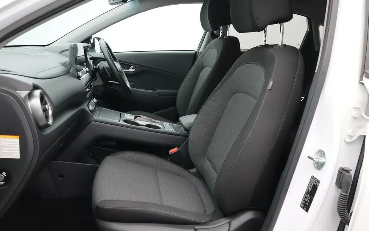 2021-hyundai-kona-e-premium-204ps-64kwh-7kw-obc-big-14