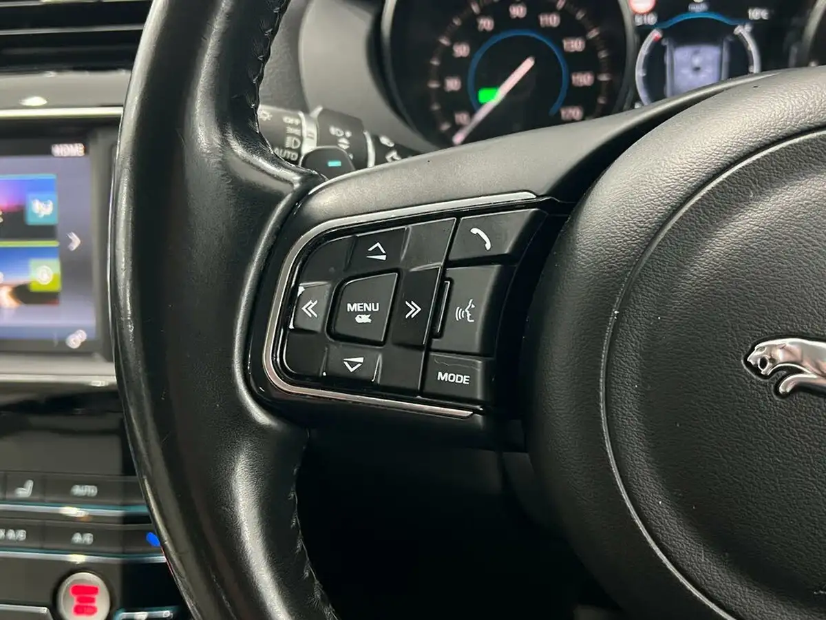 2017-jaguar-f-pace-20-i4d-prestige-180ps-awd-auto-big-41