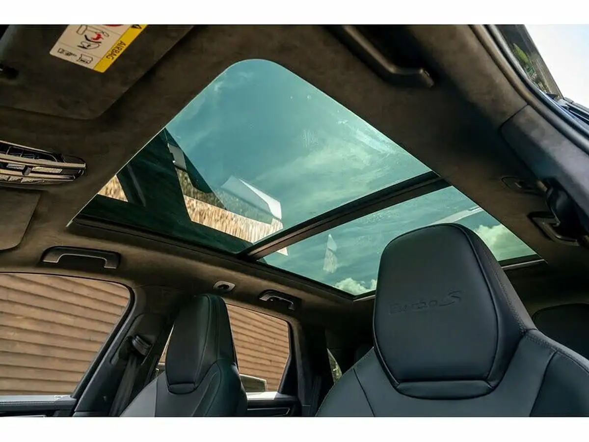 2019-porsche-cayenne-40-v8-turbo-s-e-hybrid-station-wagon-big-38