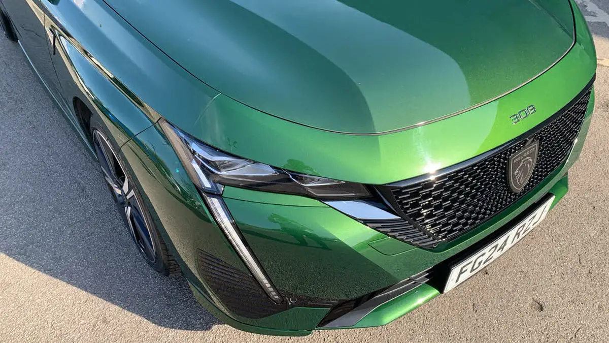 2024-peugeot-308-16-puretech-gt-180ps-big-41