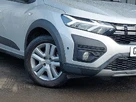 2023-dacia-jogger-10-tce-expression-small-8