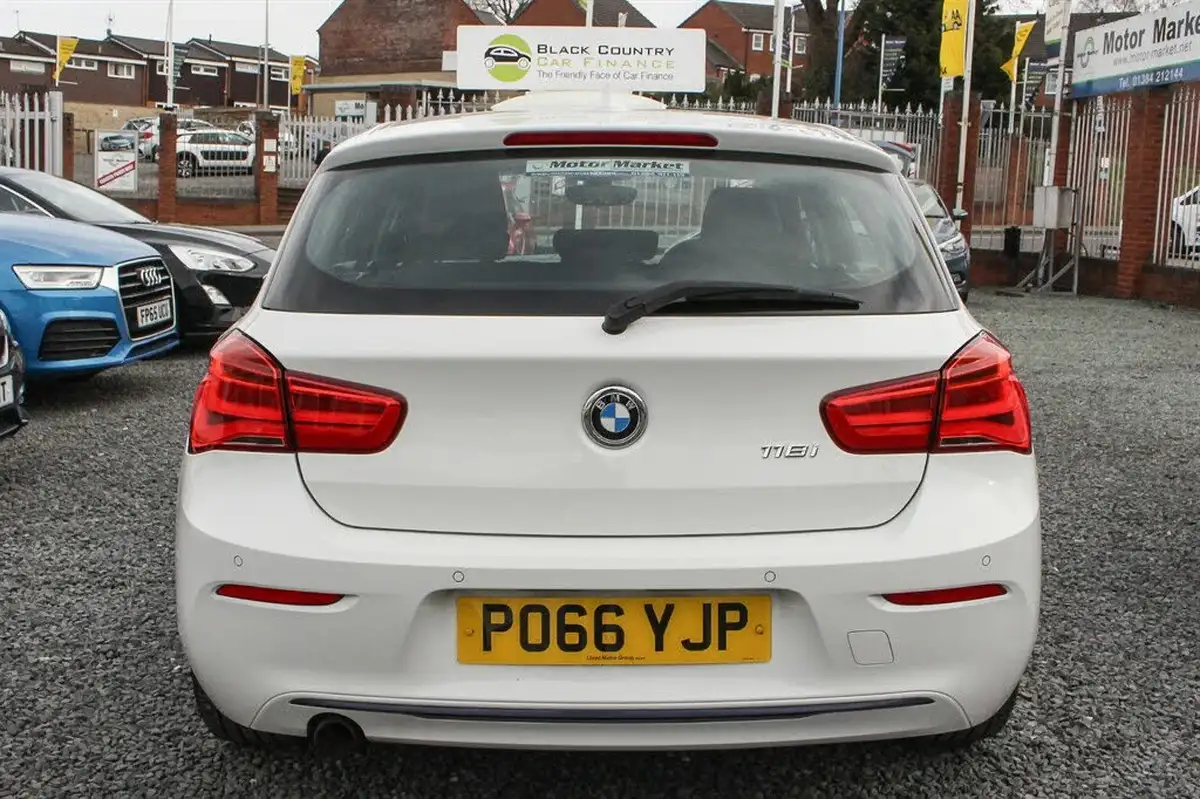 2016-bmw-1-series-15-118i-sport-5d-big-8