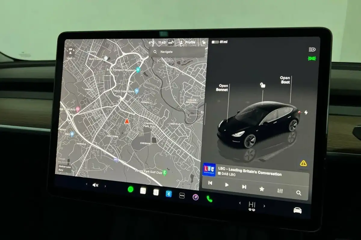 2022-tesla-model-3-e-rwd-big-26