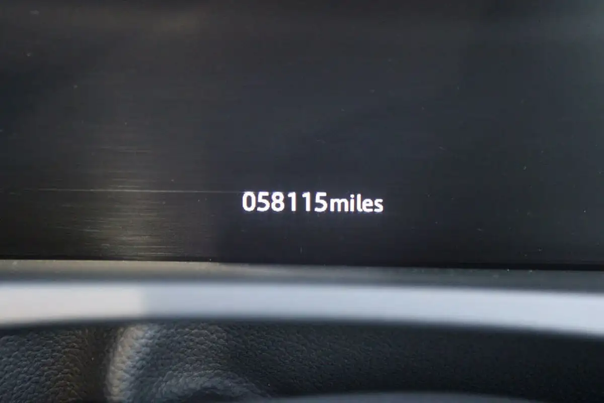 2017-jaguar-f-pace-30-v6-sc-s-30-big-41