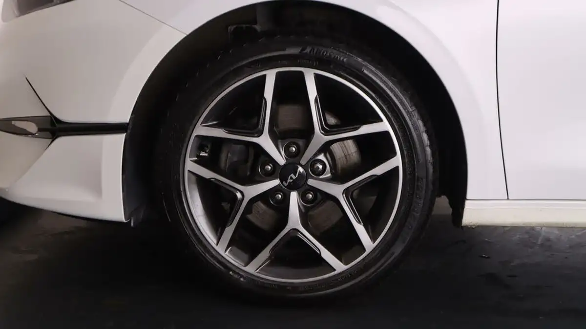 2022-kia-ceed-15-t-gdi-3-hatchback-big-18