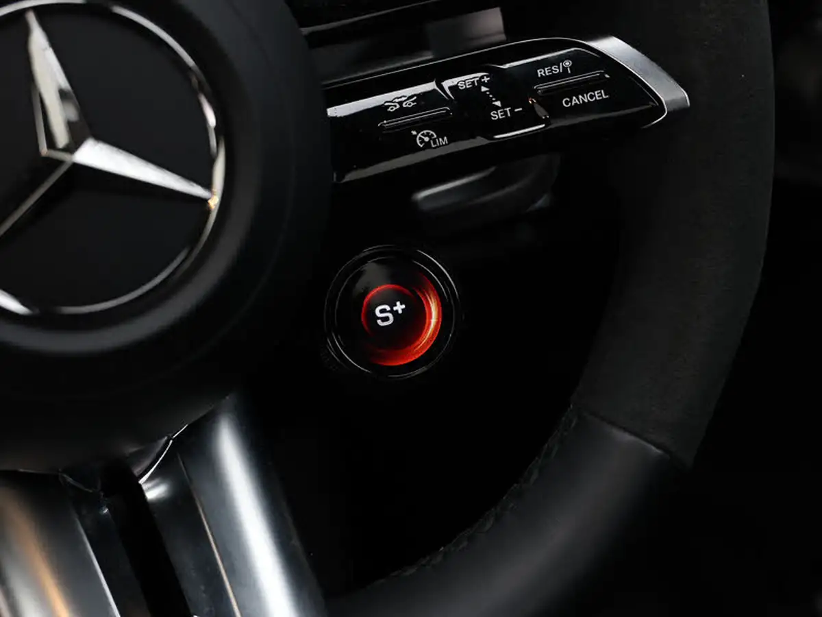2023-mercedes-benz-glc-class-20-glc-amg-63-s-e-night-edition-premium-plus-suv-big-9