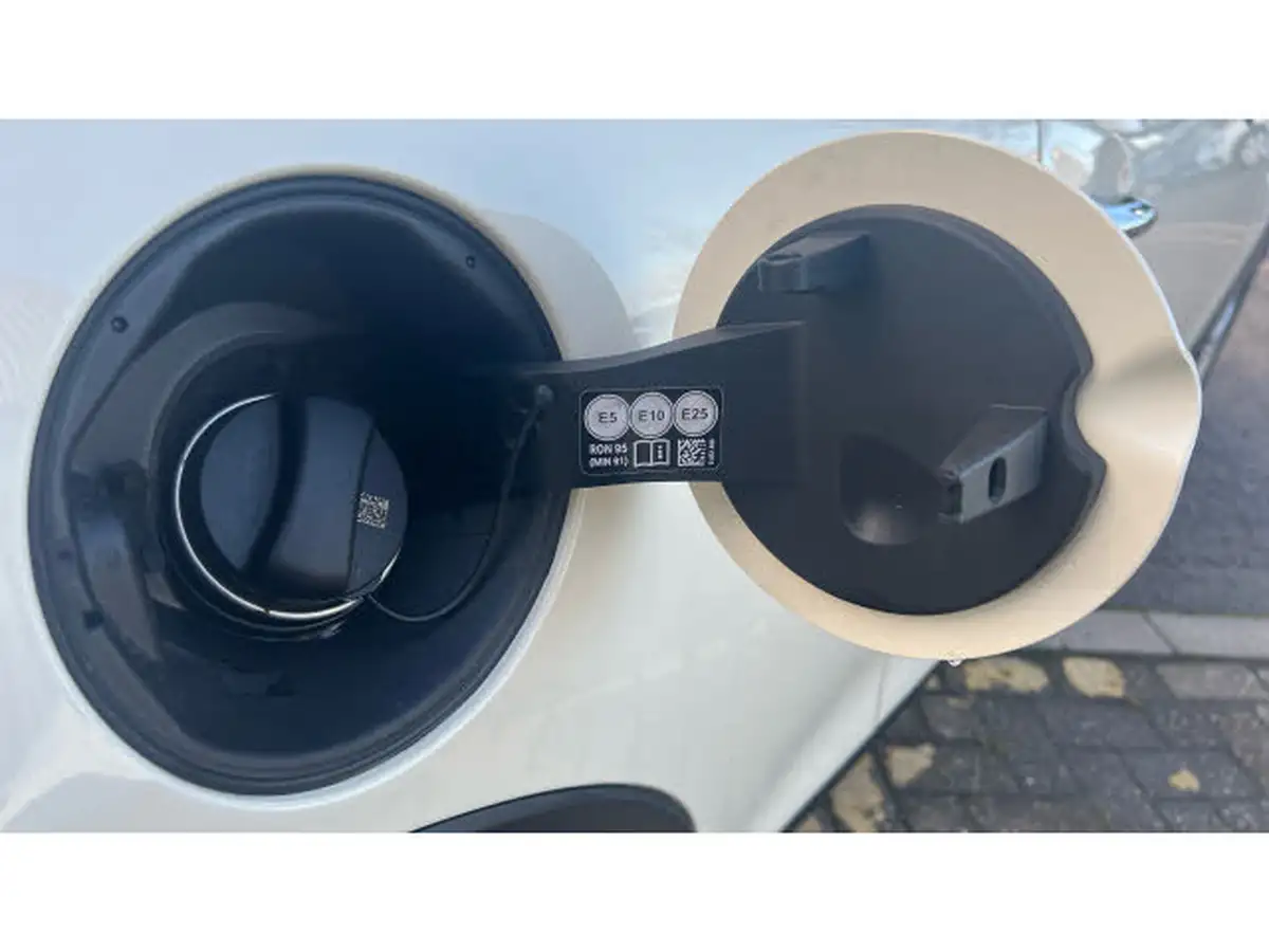 2019-mini-cooper-15-cooper-classic-convertible-2d-big-26