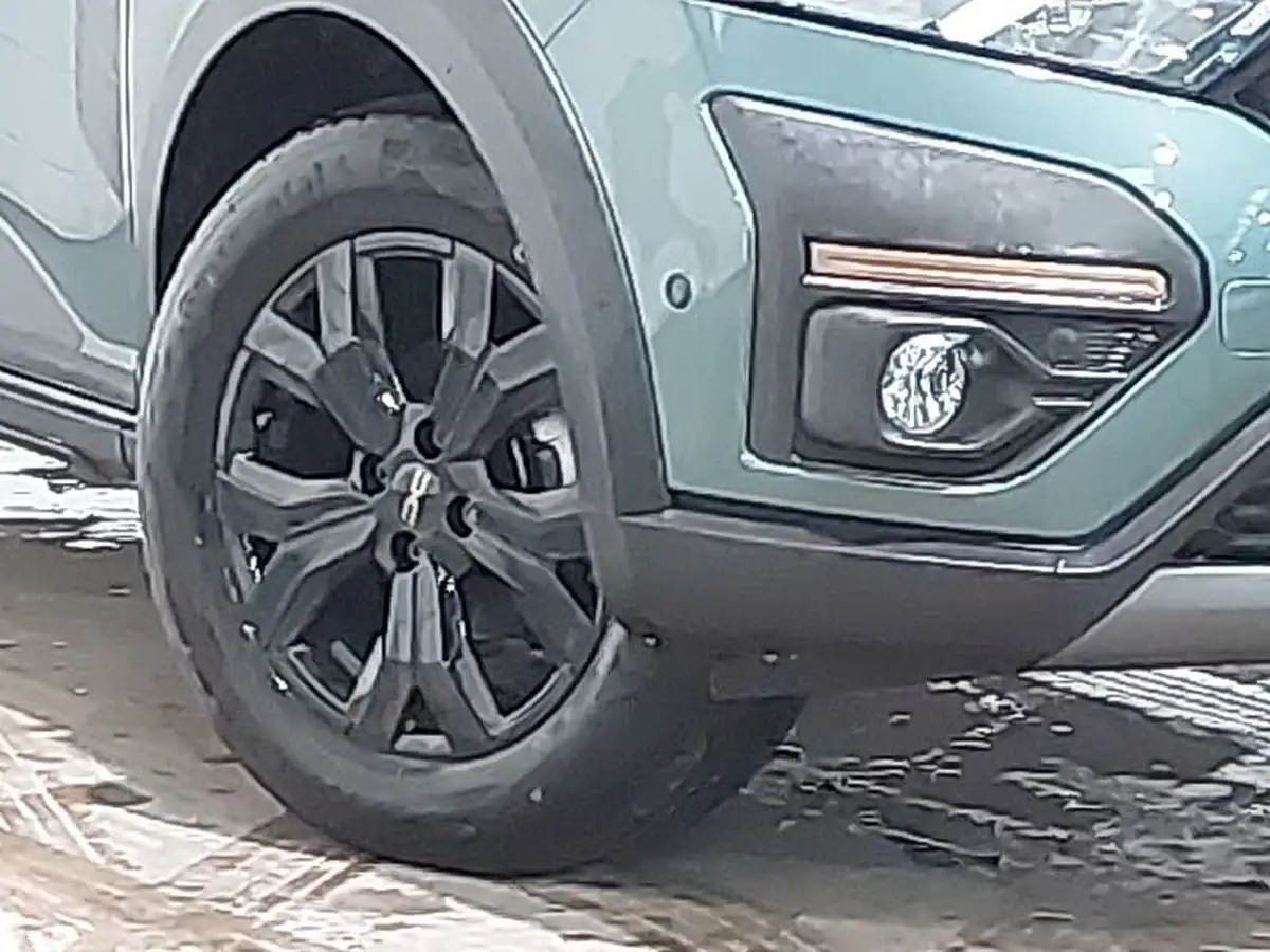 2023-dacia-sandero-stepway-10-tce-essential-90bhp-big-8
