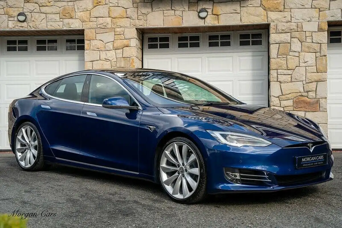 2019-tesla-model-s-e-100d-big-0