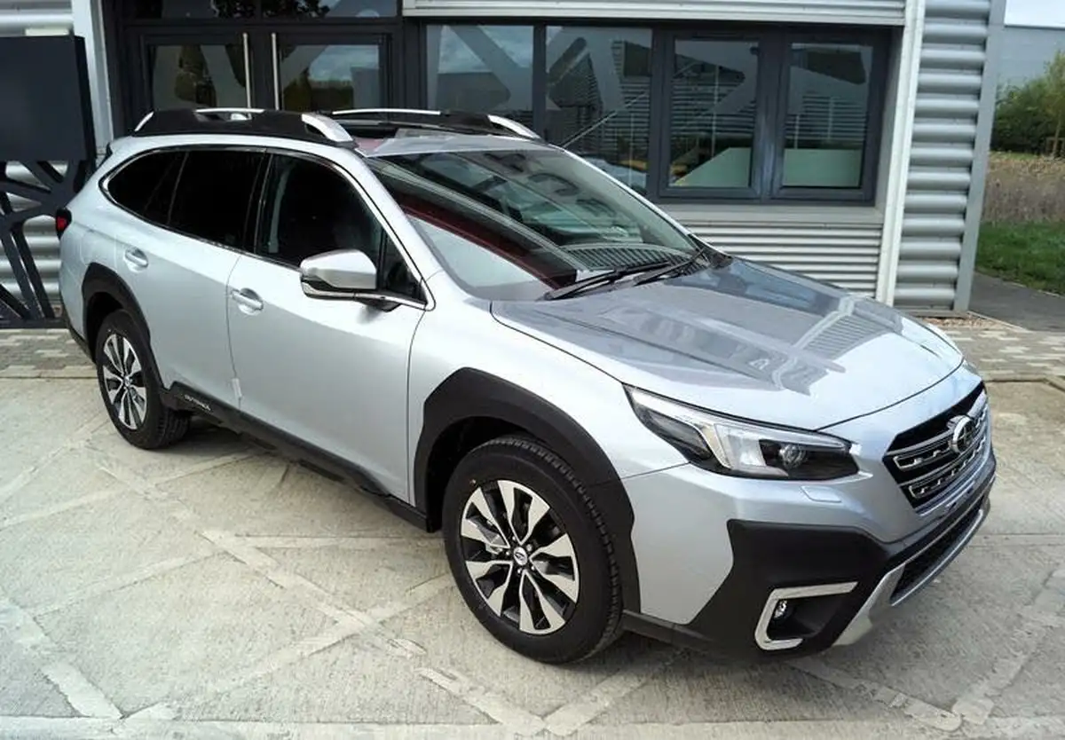 2025-subaru-outback-25i-touring-big-18