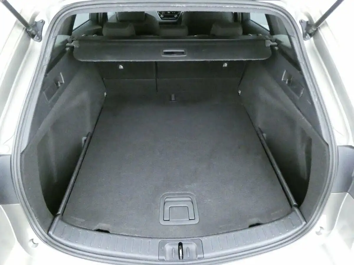 2022-suzuki-swace-18-sz-t-big-20