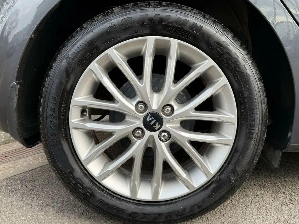2018-kia-rio-14-3-big-20