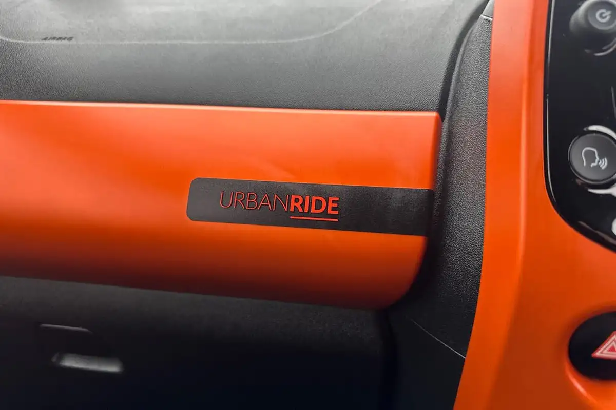 2019-citroen-c1-10-vti-airscape-urban-ride-big-41