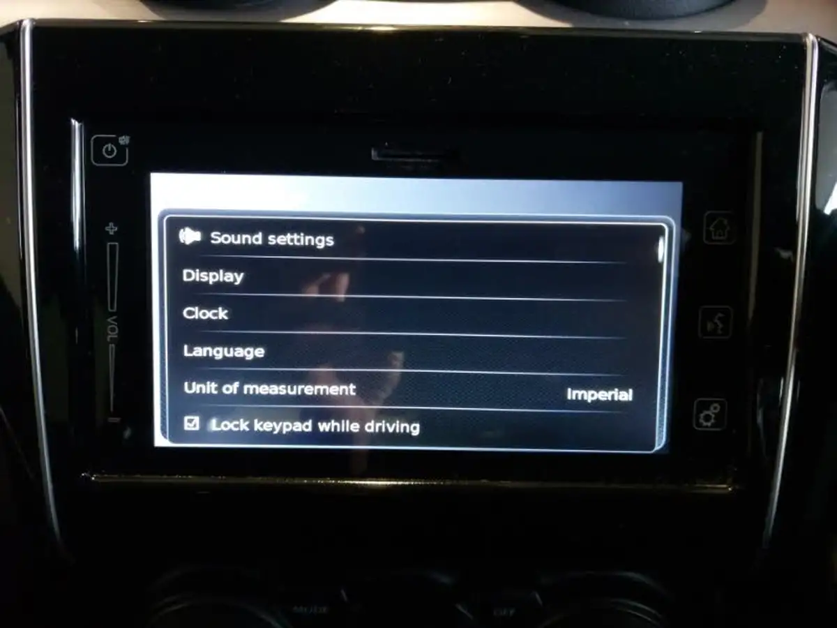 2022-suzuki-swift-12-dualjet-sz5-cvt-big-13