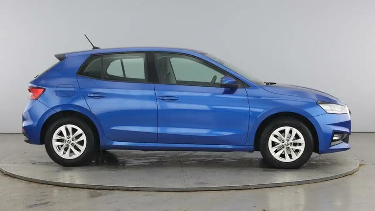 2022-skoda-fabia-10-tsi-se-comfort-95ps-big-3