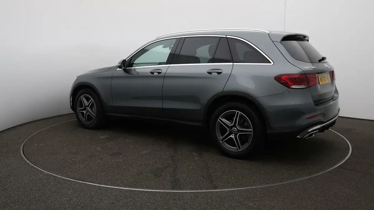 2020-mercedes-benz-glc-class-20-glc300-amg-line-station-wagon-5d-big-28