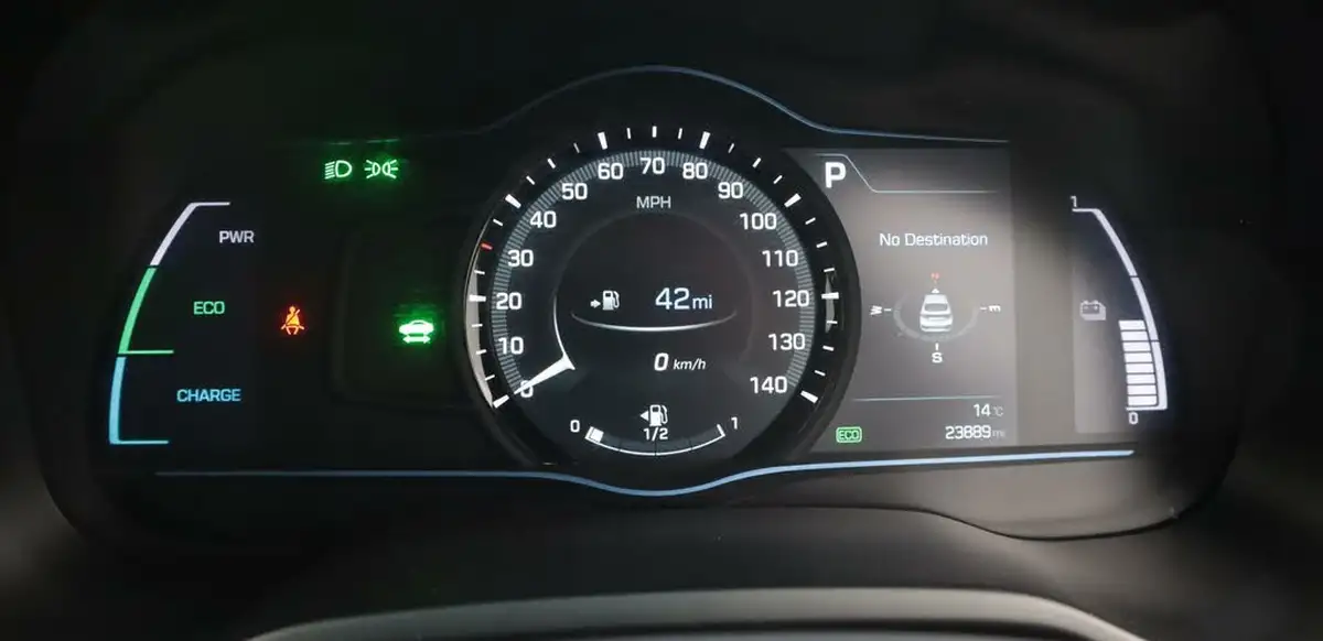 2019-hyundai-ioniq-16-gdi-premium-se-hybrid-big-10