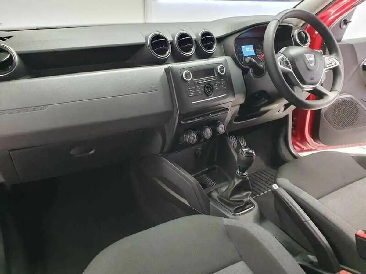 2022-dacia-duster-09-tce-essential-big-18