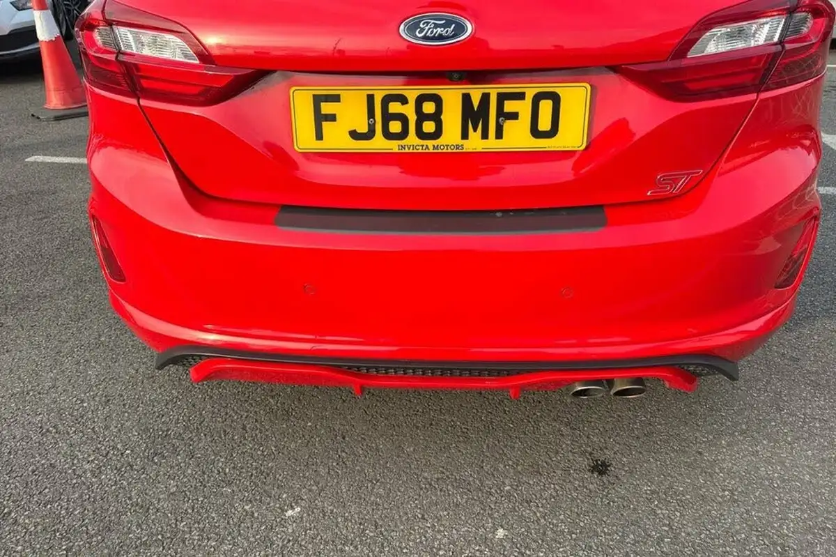2018-ford-fiesta-15t-st-3-5d-big-39