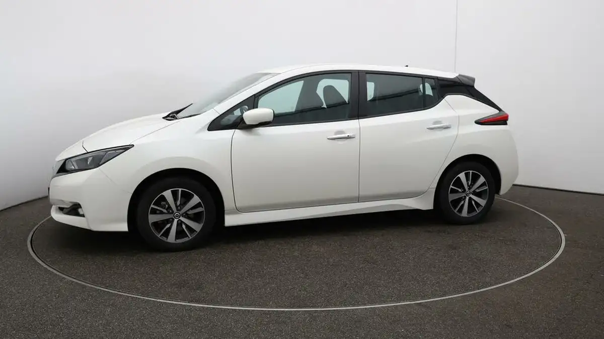 2022-nissan-leaf-e-acenta-big-57