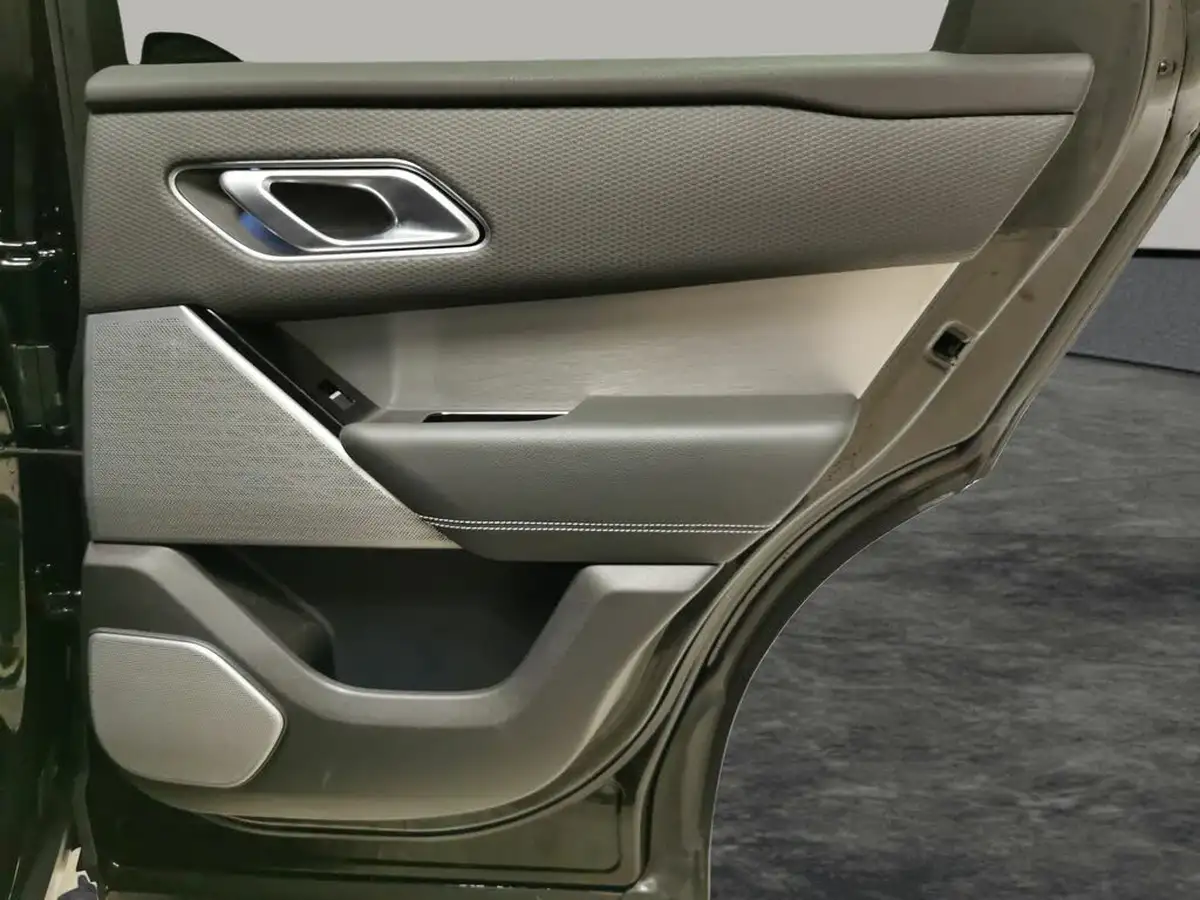 2021-land-rover-range-rover-velar-20-d200-velar-edition-big-29