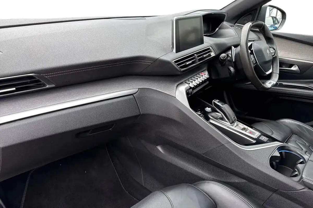 2019-peugeot-3008-suv-20-bluehdi-gt-20-bluehdi-big-14