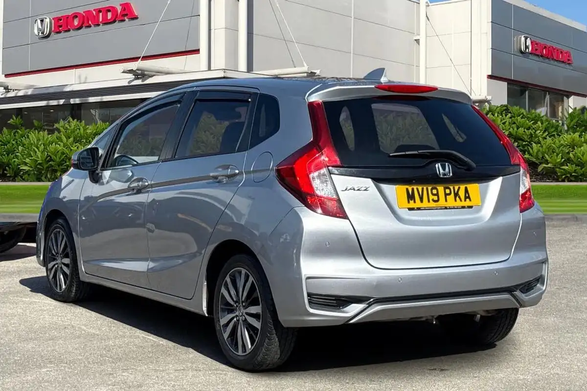 2019-honda-jazz-13-i-vtec-ex-cvt-big-1