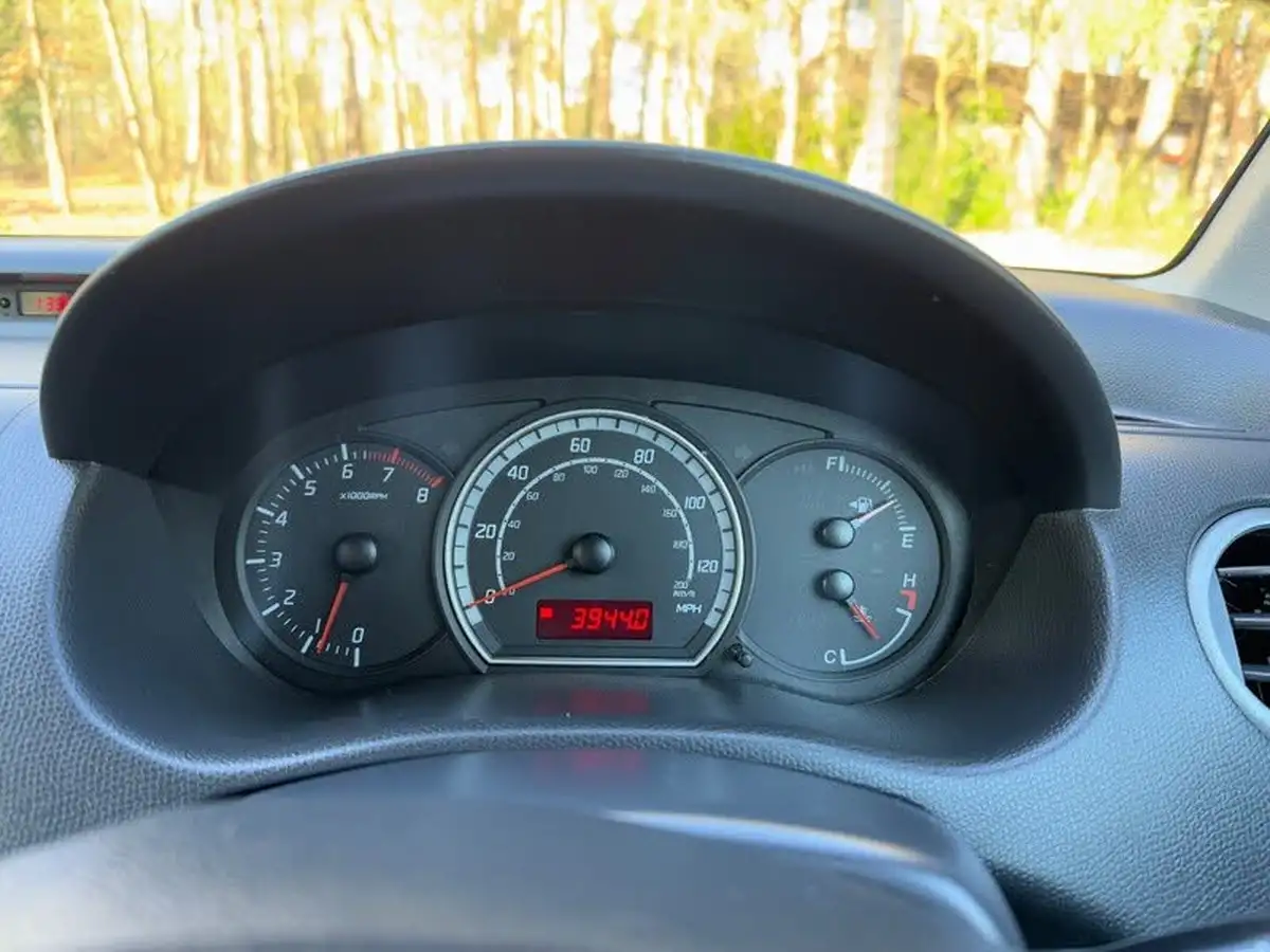 2009-suzuki-swift-15-glx-5d-big-21