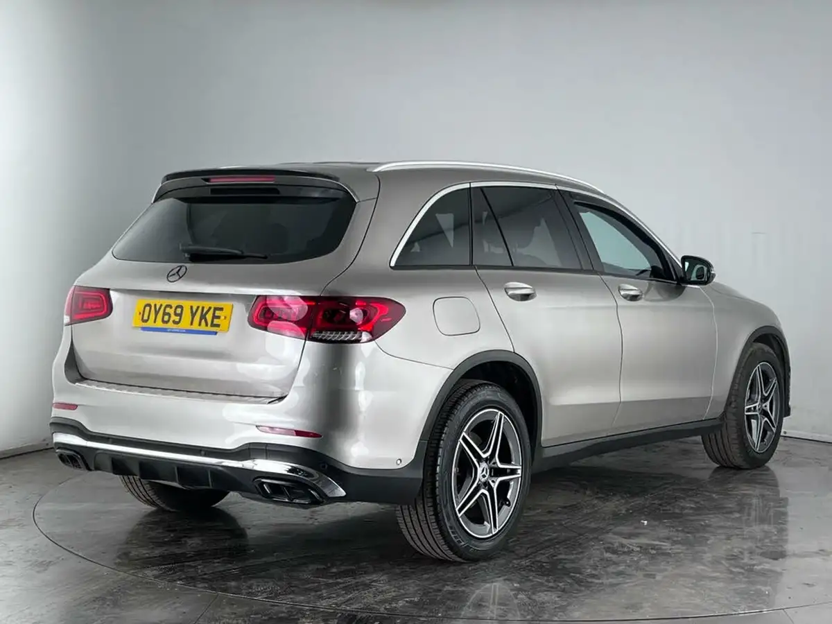 2019-mercedes-benz-glc-class-20d-glc220d-amg-line-station-wagon-5d-4matic-plus-big-6