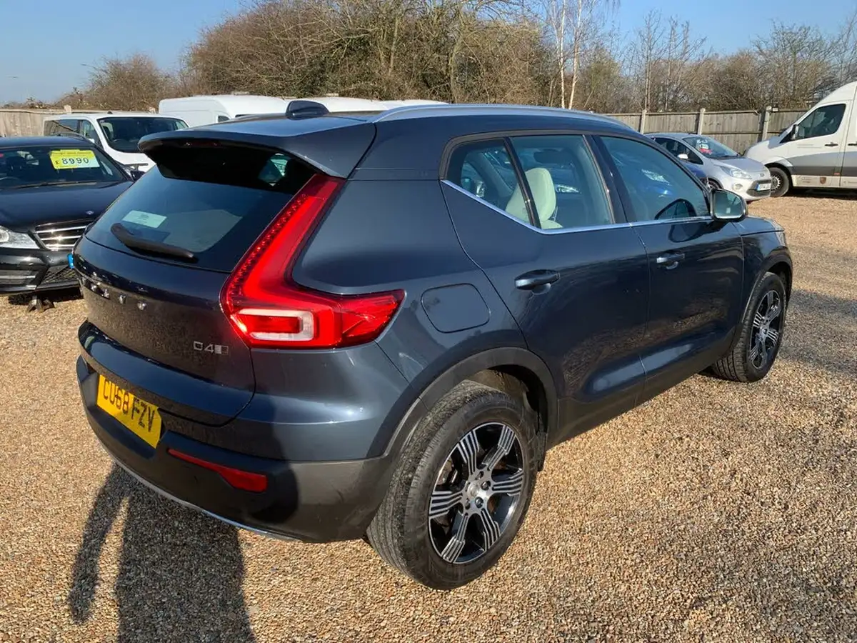 2018-volvo-xc40-20td-d4-inscription-big-6