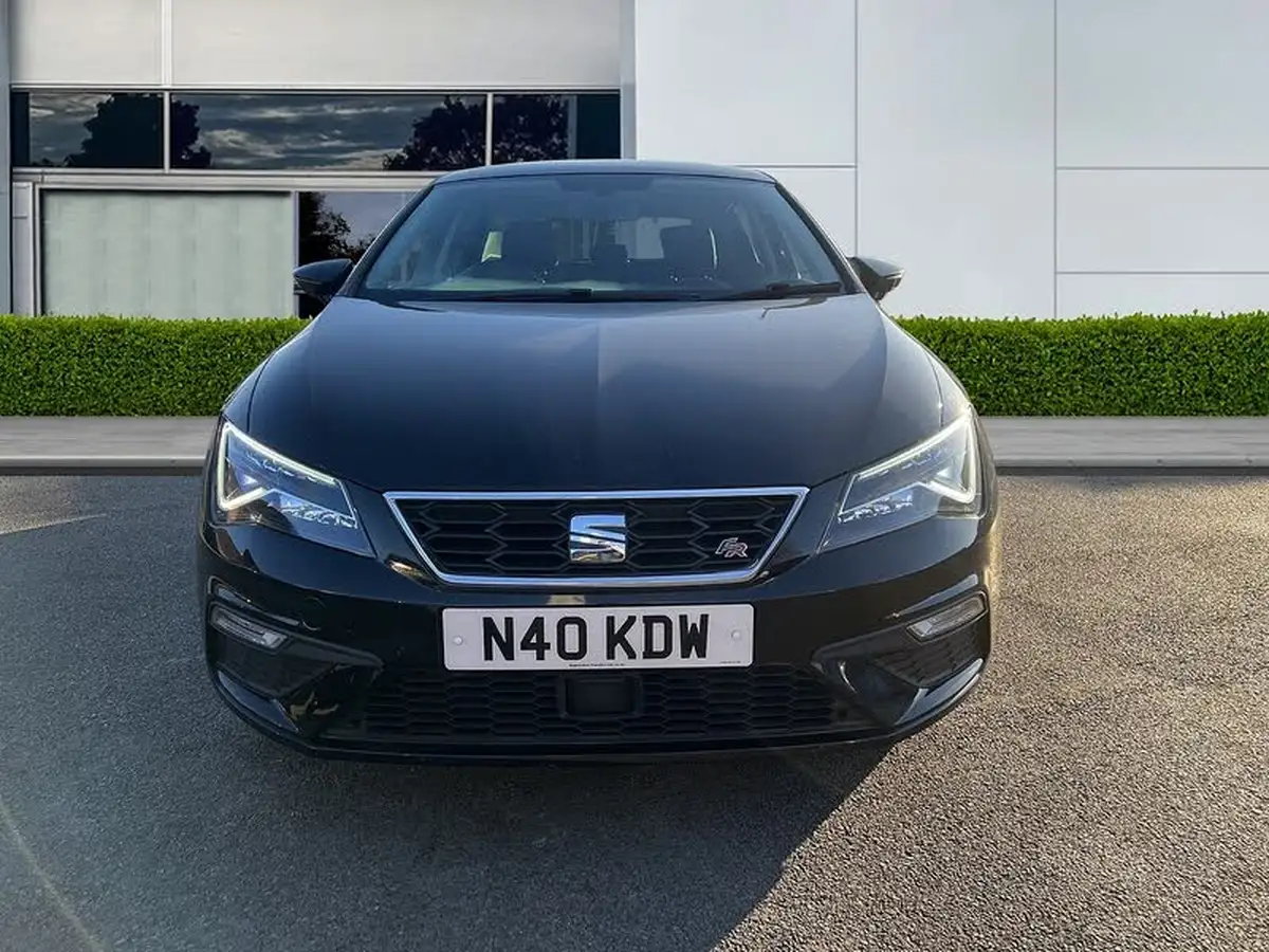 2017-seat-leon-14-ecotsi-fr-technology-hatchback-5d-big-1