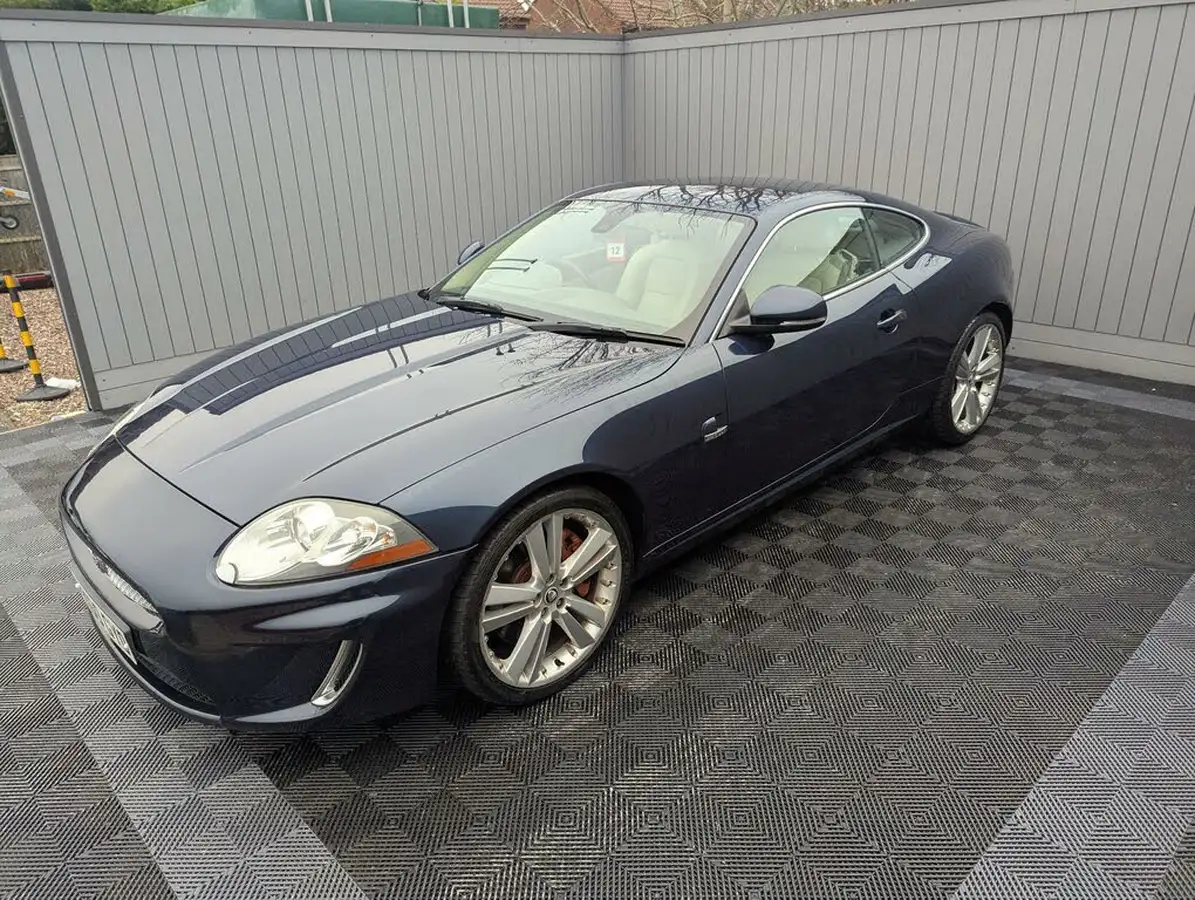 2010-jaguar-xk-50-portfolio-coupe-big-11