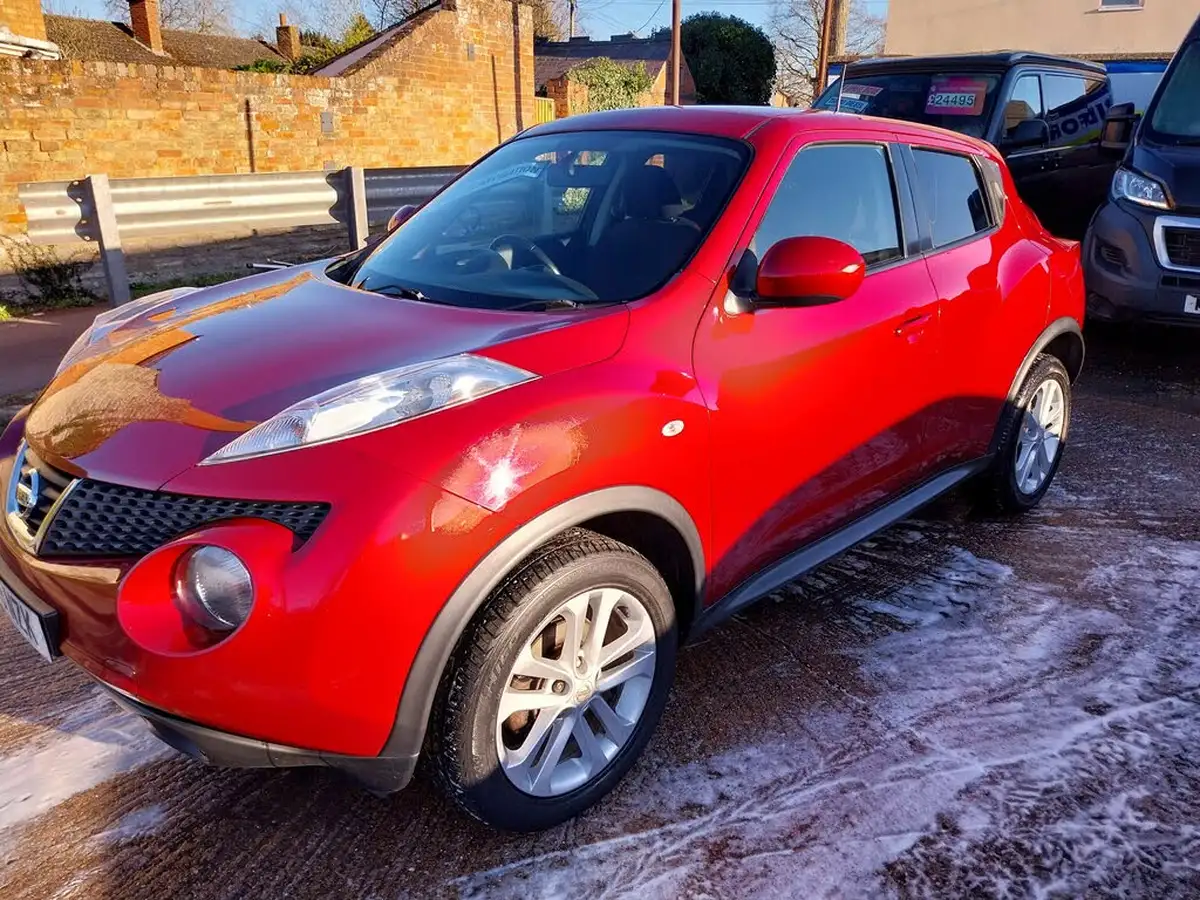 2013-nissan-juke-16-acenta-premium-big-3