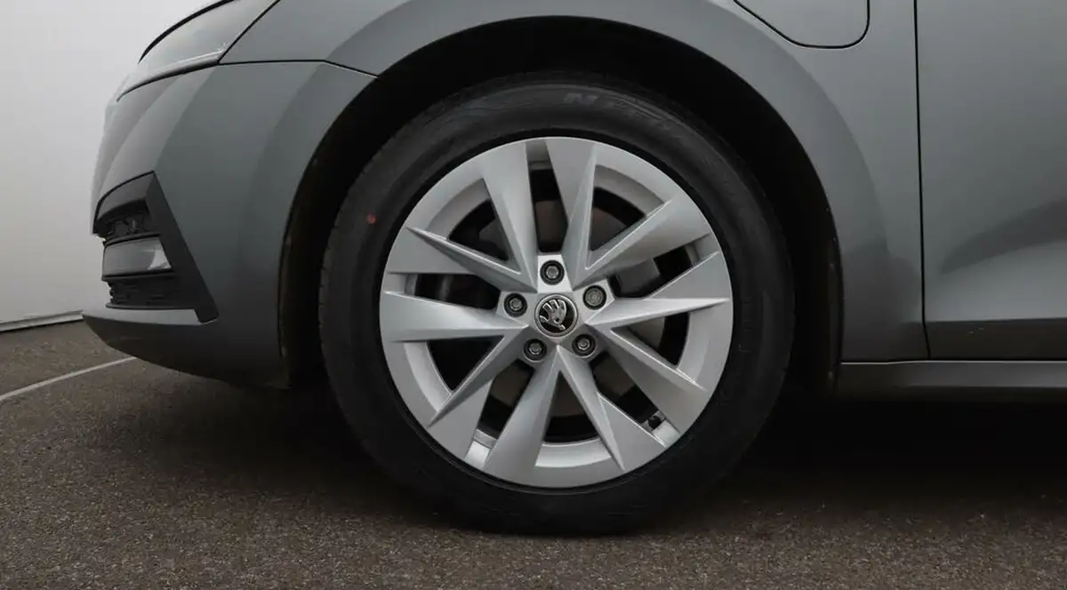2022-skoda-octavia-14-tsi-se-technology-estate-big-18