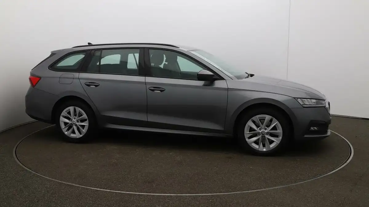 2022-skoda-octavia-14-tsi-se-technology-estate-big-40