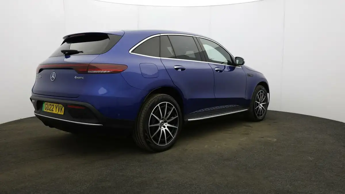 2022-mercedes-benz-eqc-e-eqc-400-amg-line-big-40