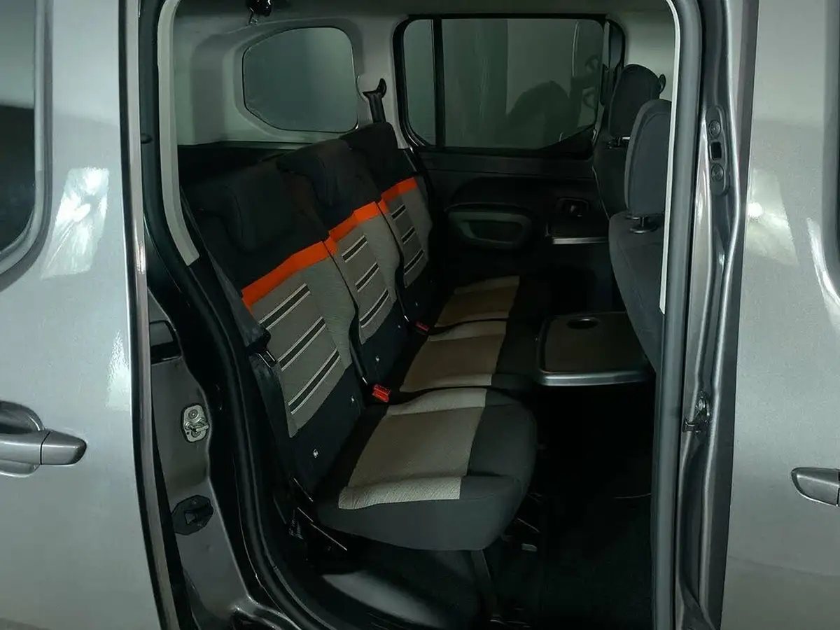 2023-citroen-berlingo-e-flair-xtr-m-size-big-18