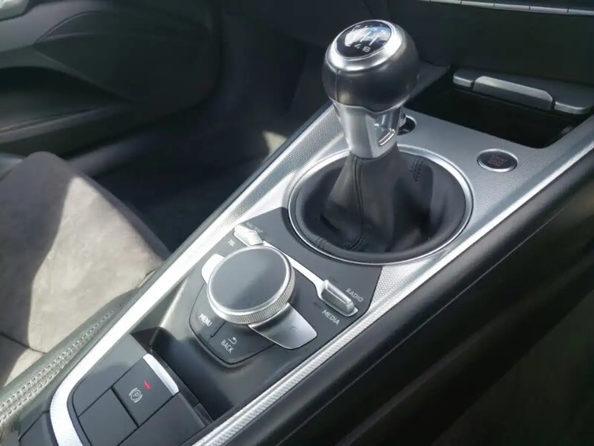 2016-audi-tt-coupe-18-tfsi-sport-big-18