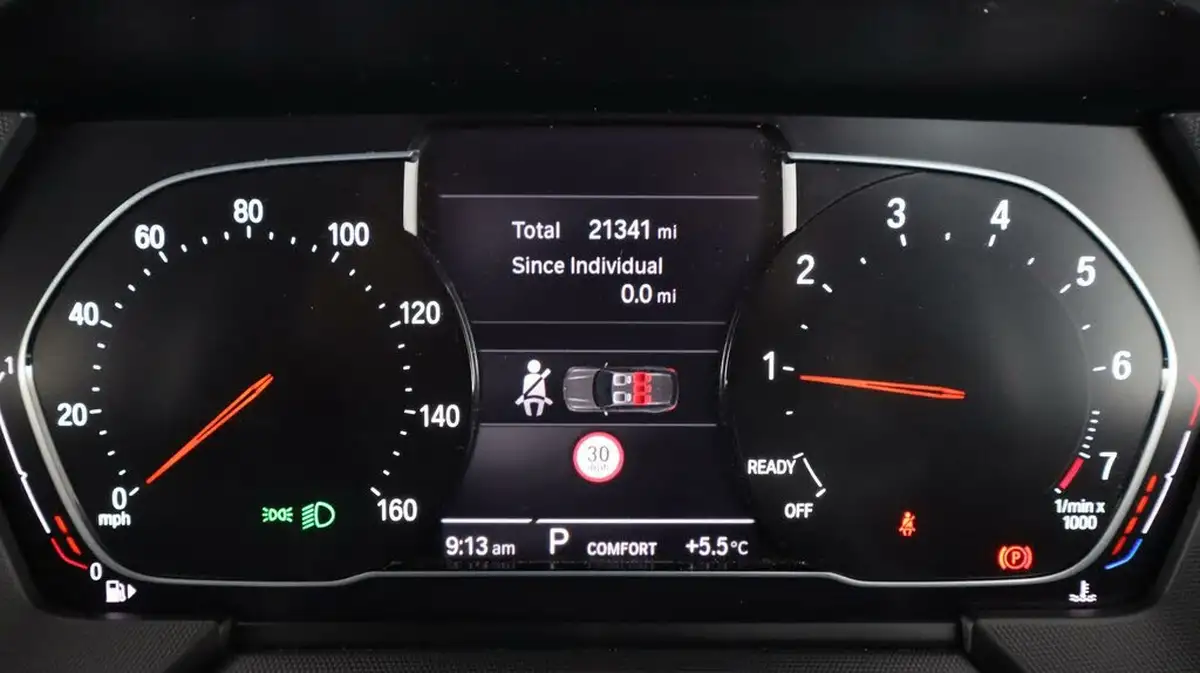 2021-bmw-1-series-15-118i-m-sport-dct-big-10