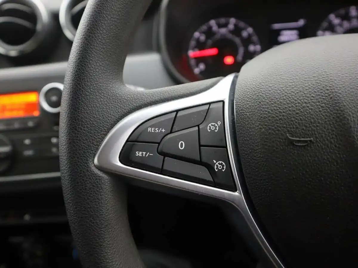 2021-dacia-duster-09-tce-essential-big-27