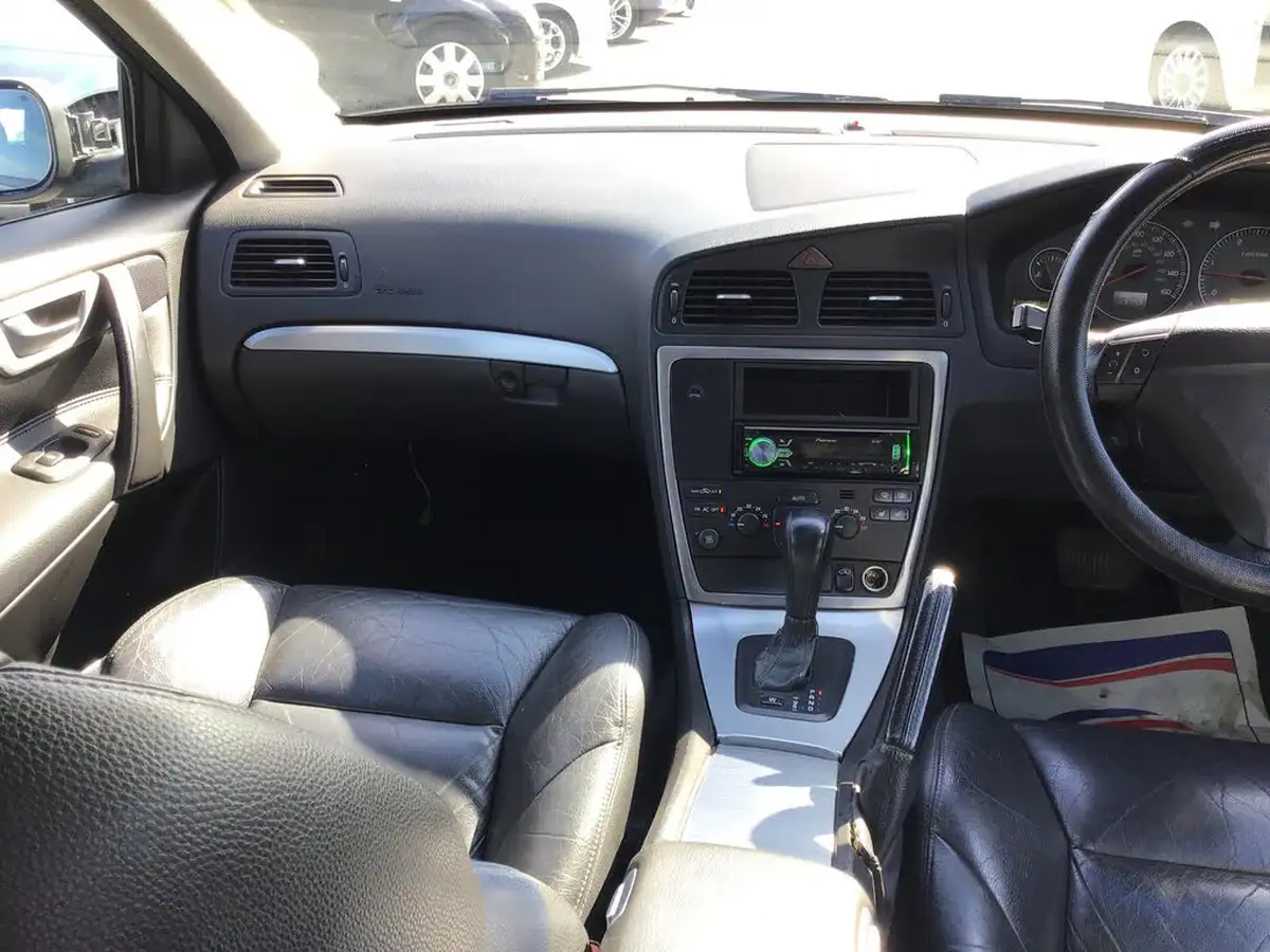 2007-volvo-v70-24td-se-24d-geartronic-big-11