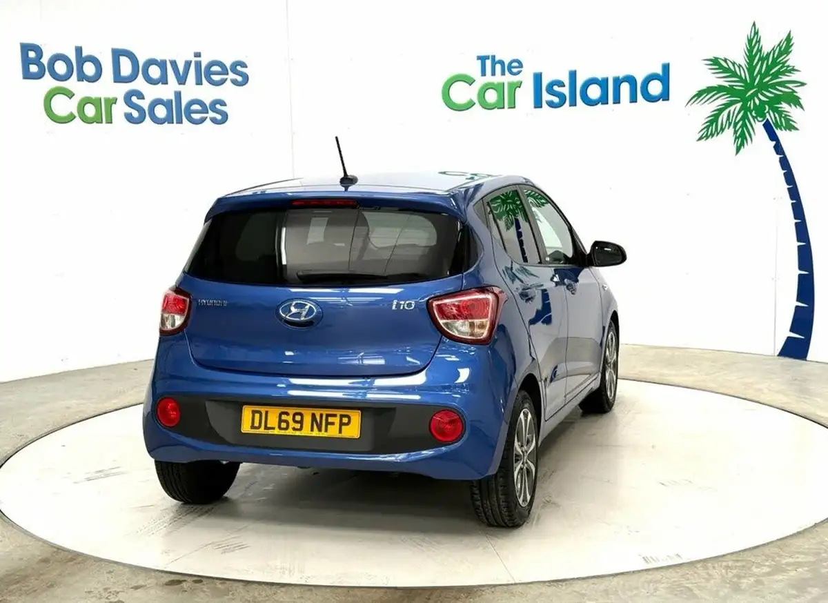 2019-hyundai-i10-10-play-big-7