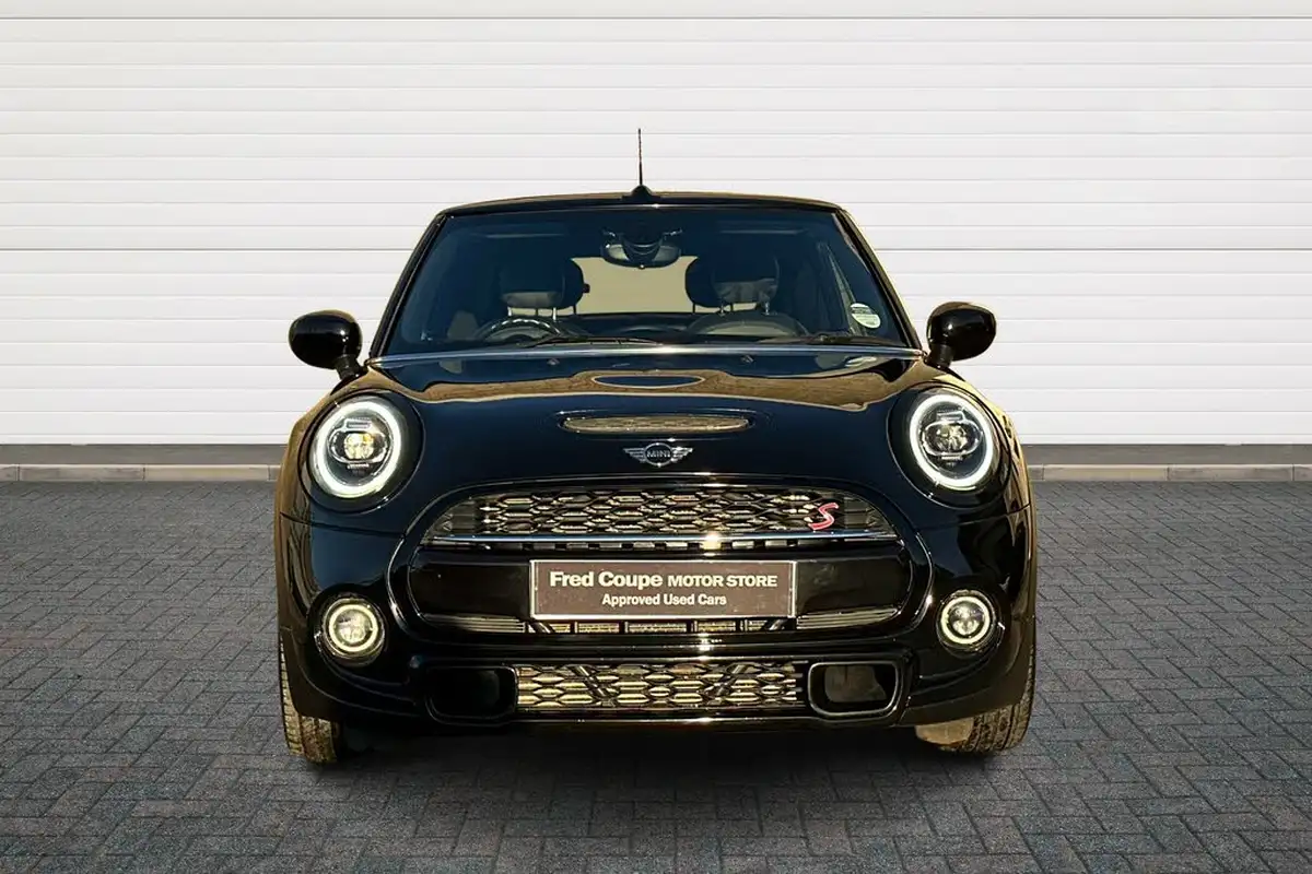 2019-mini-cooper-20-cooper-s-exclusive-189bhp-hatchback-3d-auto-big-1