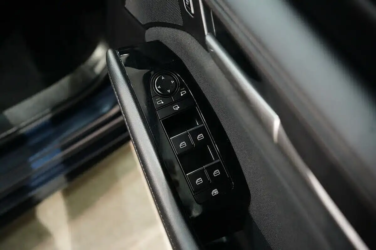 2021-mazda-mazda3-20-se-l-122ps-hatchback-5d-big-28