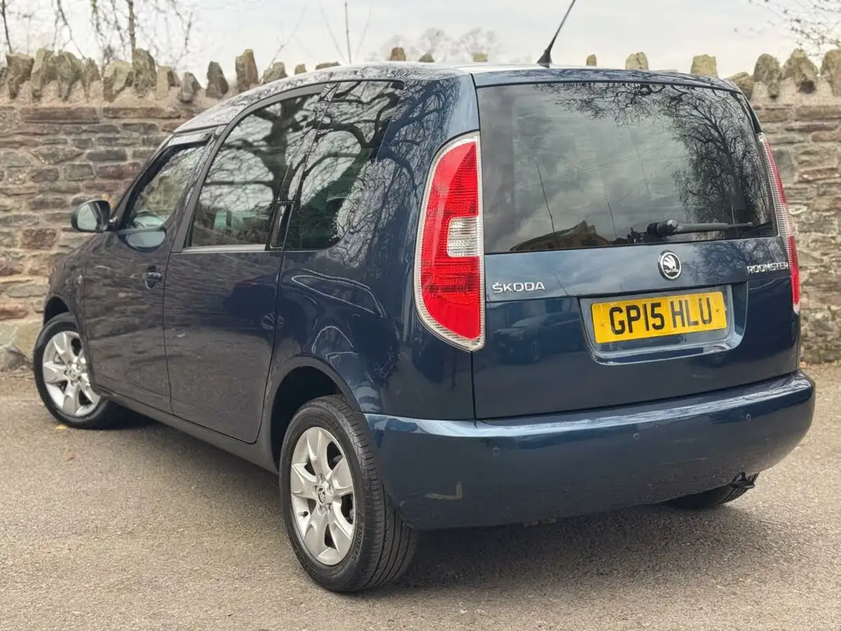 2015-skoda-roomster-16tdi-se-105ps-big-11