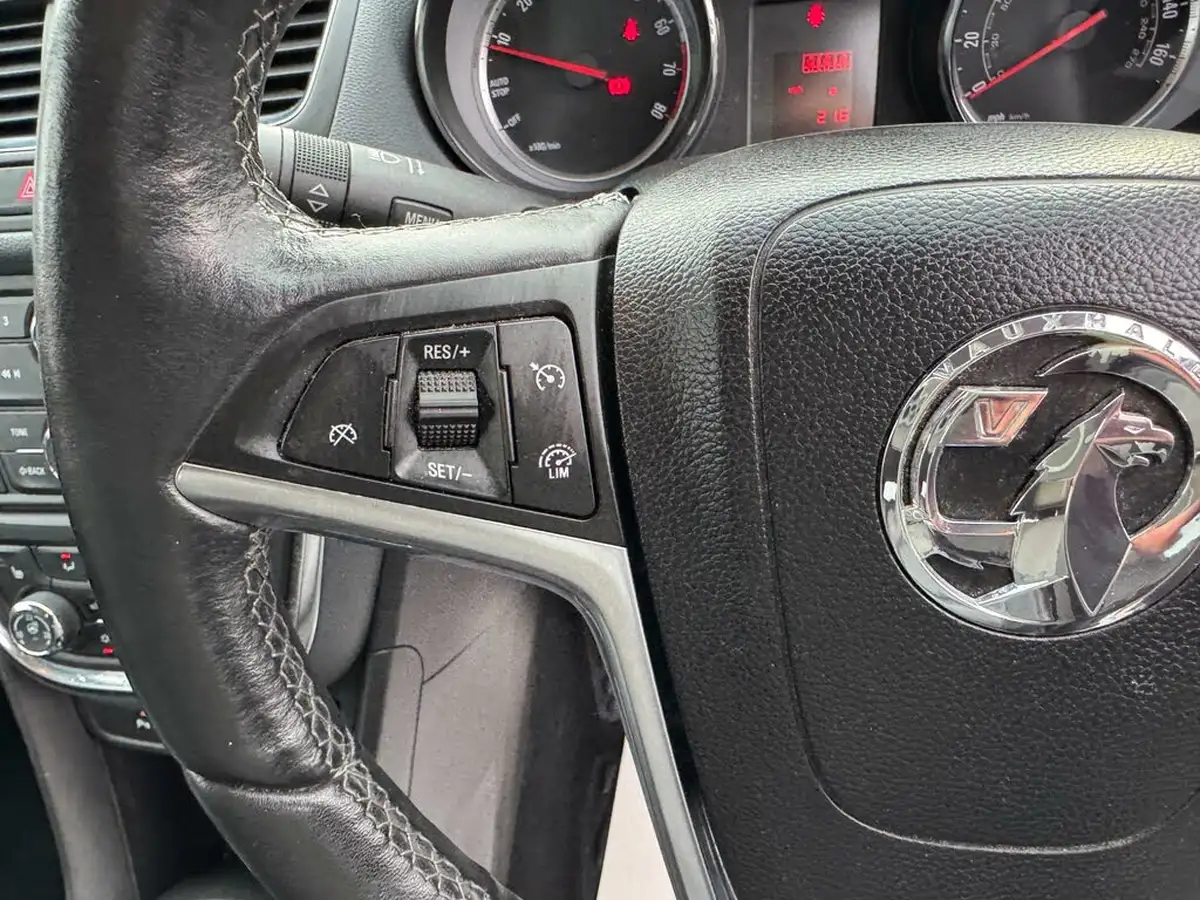 2015-vauxhall-mokka-16-se-big-39
