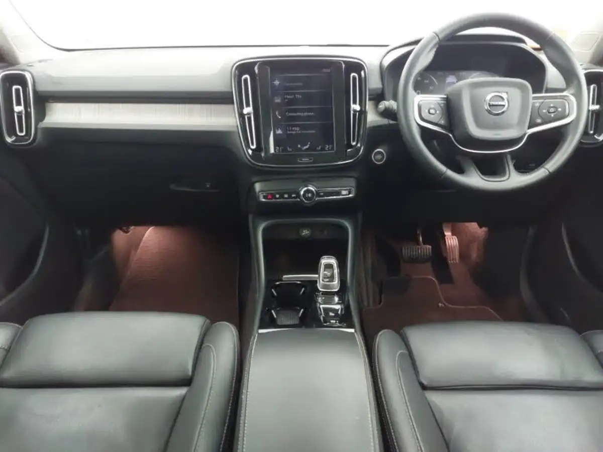 2020-volvo-xc40-20-b4-inscription-pro-big-2
